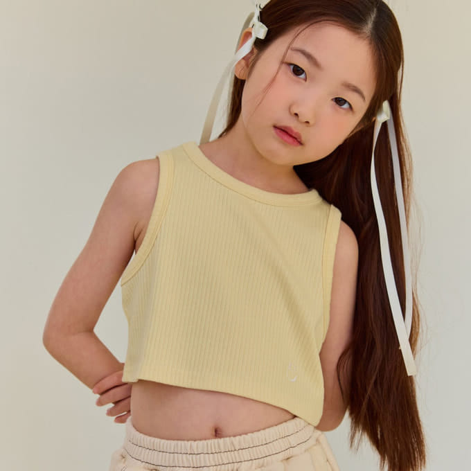 Ellymolly - Korean Children Fashion - #childofig - Vanilla Crop Sleeveless Tee