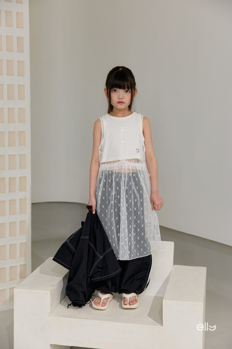 Ellymolly - Korean Children Fashion - #kidsstore - Vanilla Crop Sleeveless Tee - 7
