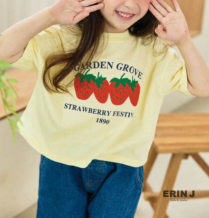 Erin J - Korean Children Fashion - #kidzfashiontrend - Strawberry Crop Tee - 11