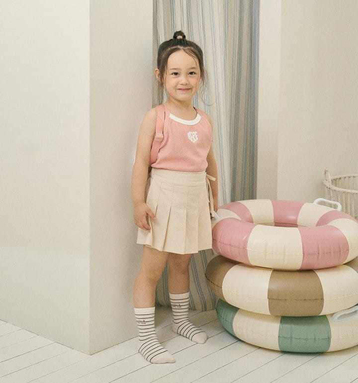 Here I Am - Korean Children Fashion - #Kfashion4kids - Heart Sleeveless Tee - 2