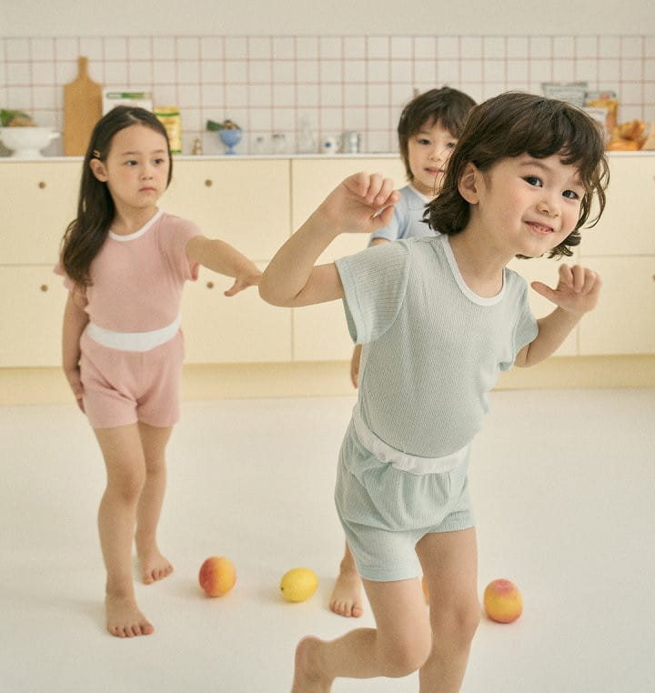 Here I Am - Korean Children Fashion - #kidzfashiontrend - Mesh Eyelet Easy Wear - 2