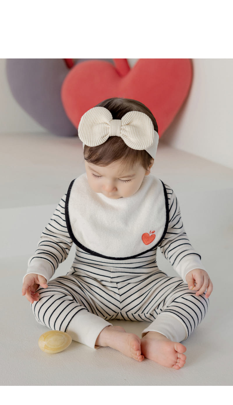 Kids Clara - Korean Baby Fashion - #babyootd - Mono Baby Bib