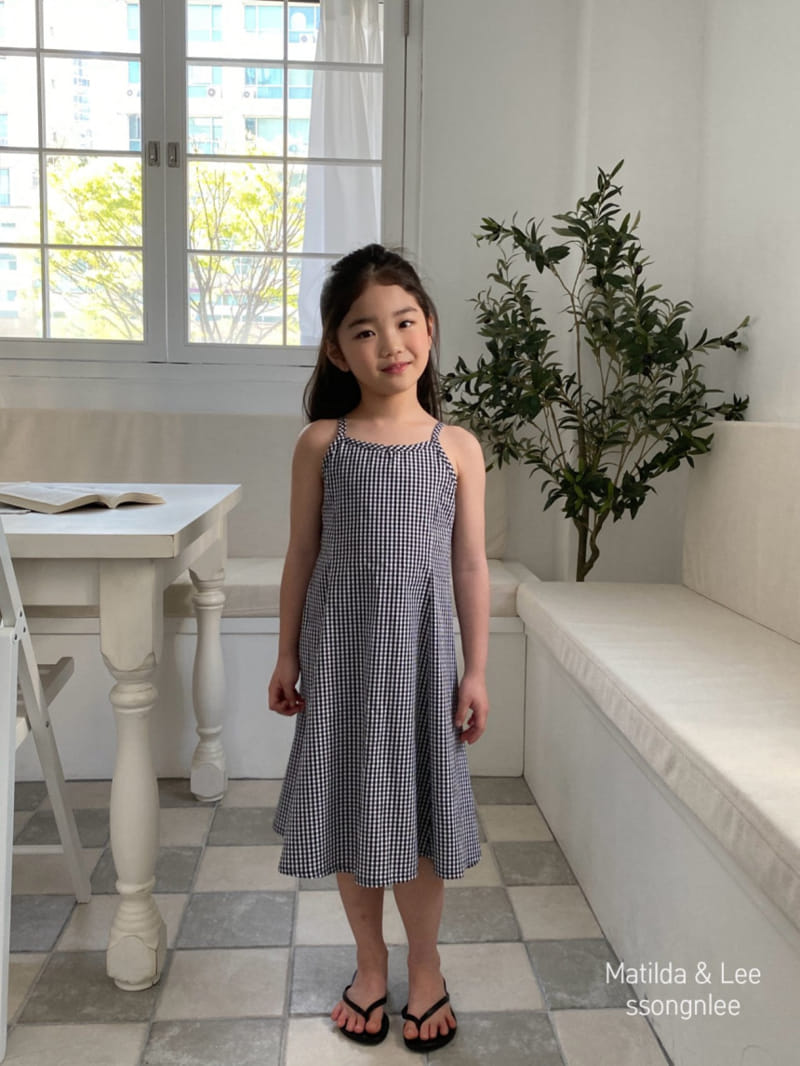 Matilda & Lee - Korean Children Fashion - #childofig - Sleeveless Slit One-Piece - 3