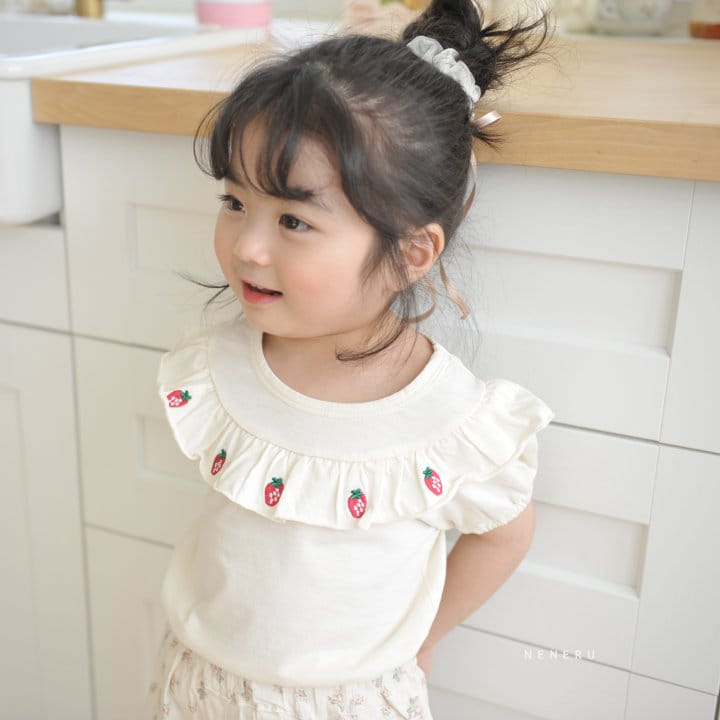 Neneru - Korean Children Fashion - #Kfashion4kids - Strawberry Embroidery Tee