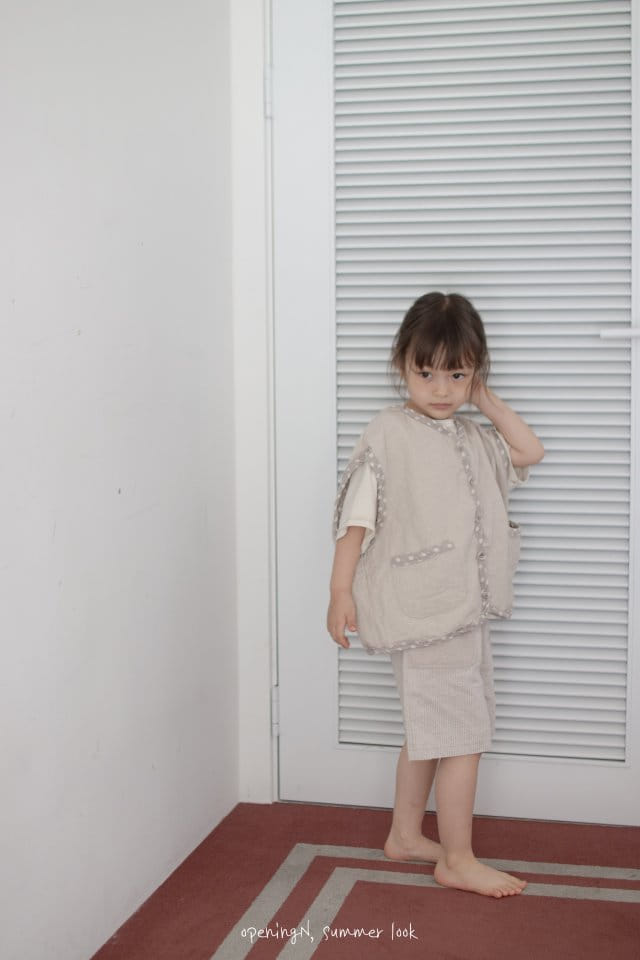 Opening & - Korean Children Fashion - #magicofchildhood - Dot Vest