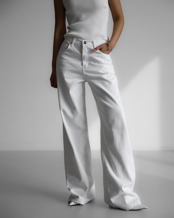 Paper Moon - Korean Women Fashion - #womensfashion - High Rise Wide Leg White Denim Pants  - 3