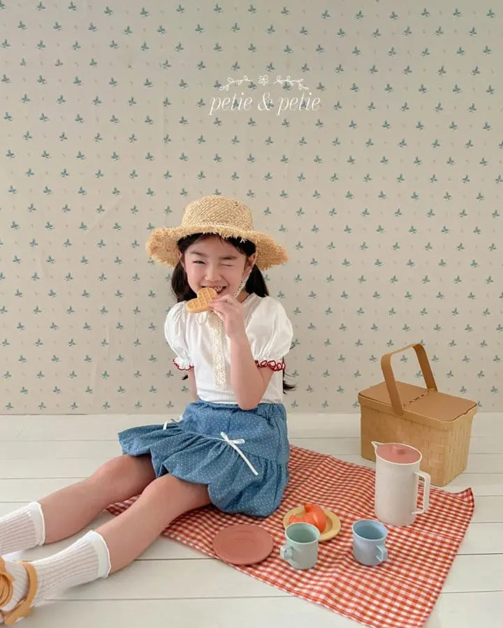 Petit & Petit - Korean Children Fashion - #prettylittlegirls - Eyelet Tee - 5