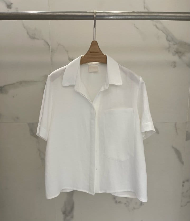 Plushong - Korean Women Fashion - #thelittlethings - L Short Sleeve Pocket Shirt - 4
