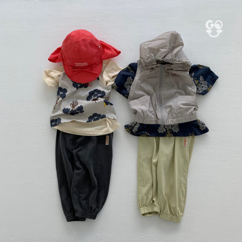 go;u - Korean Children Fashion - #designkidswear - Cool Wind Vest With Mom - 7
