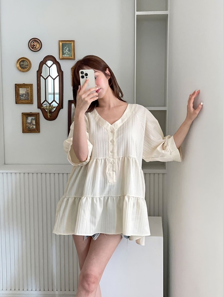 Frill Kan Kan Blouse