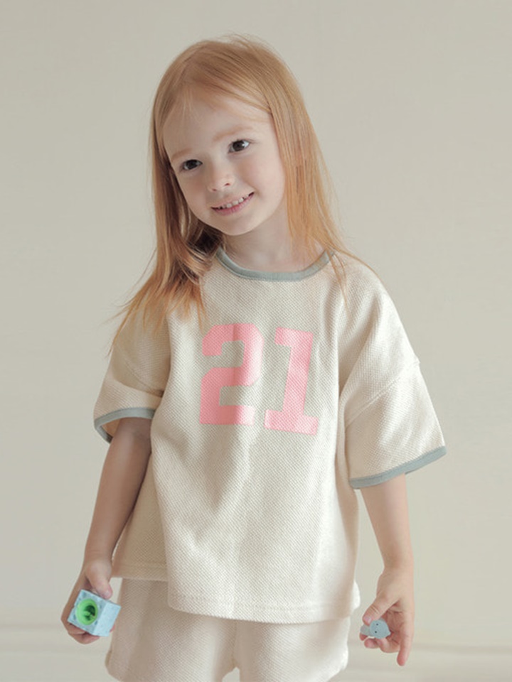 Lusera Tee