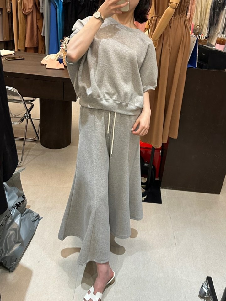 Vege Curb Sleeve Tee Vege Curb Sleeve Tee