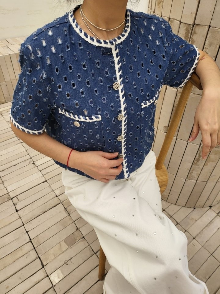 Hole Jacket Hole Jacket