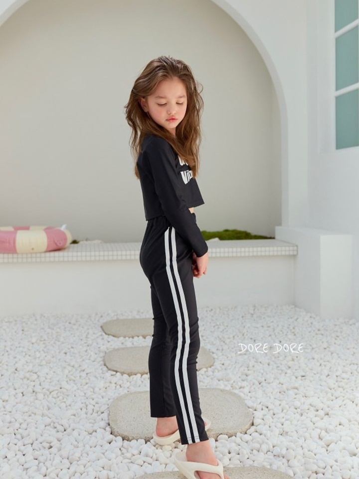Two Line Tape Water Leggings