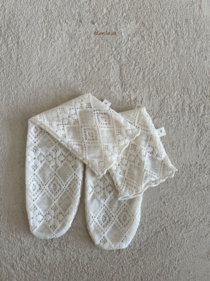 Boa Knee Socks