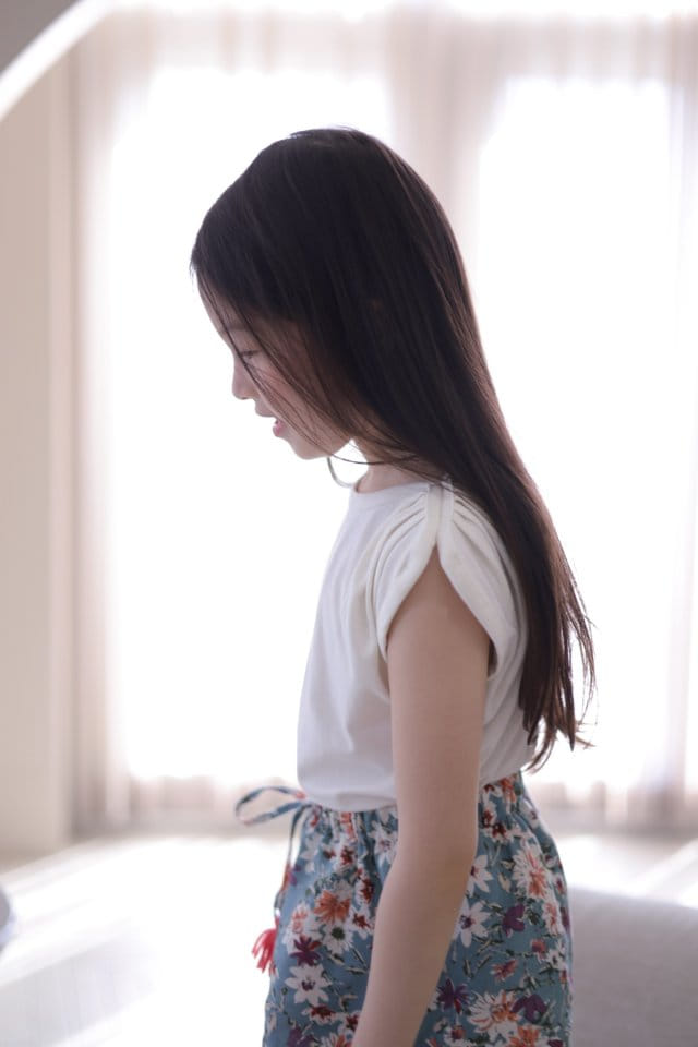 Isis - Korean Children Fashion - #designkidswear - Boat Neck Wrinkle Tee - 2