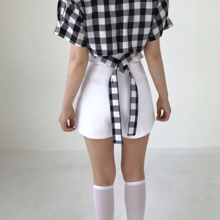 Twomoon - Korean Women Fashion - #momslook - Fold Pocket Half Pants - 4