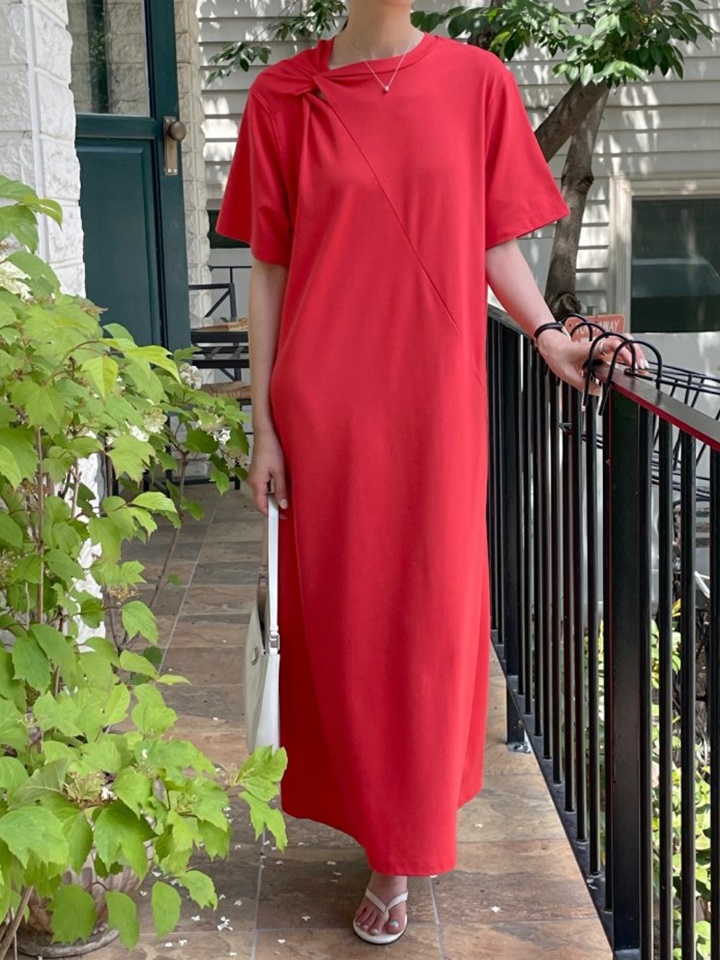 Twist One-Piece Twist One-Piece