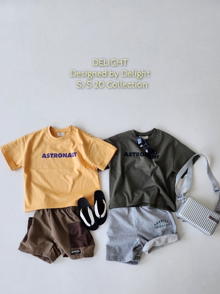Astronaut Box Tee With Mom