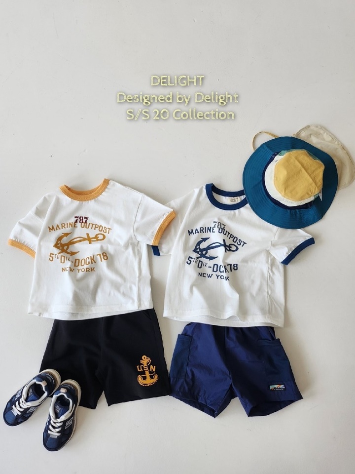 Marine Vintage Box Tee With Mom Marine Vintage Box Tee With Mom