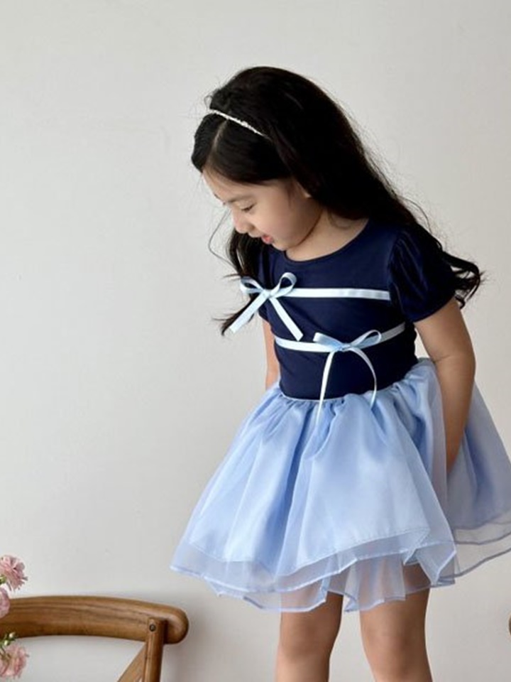 Ribbon Puff Tee