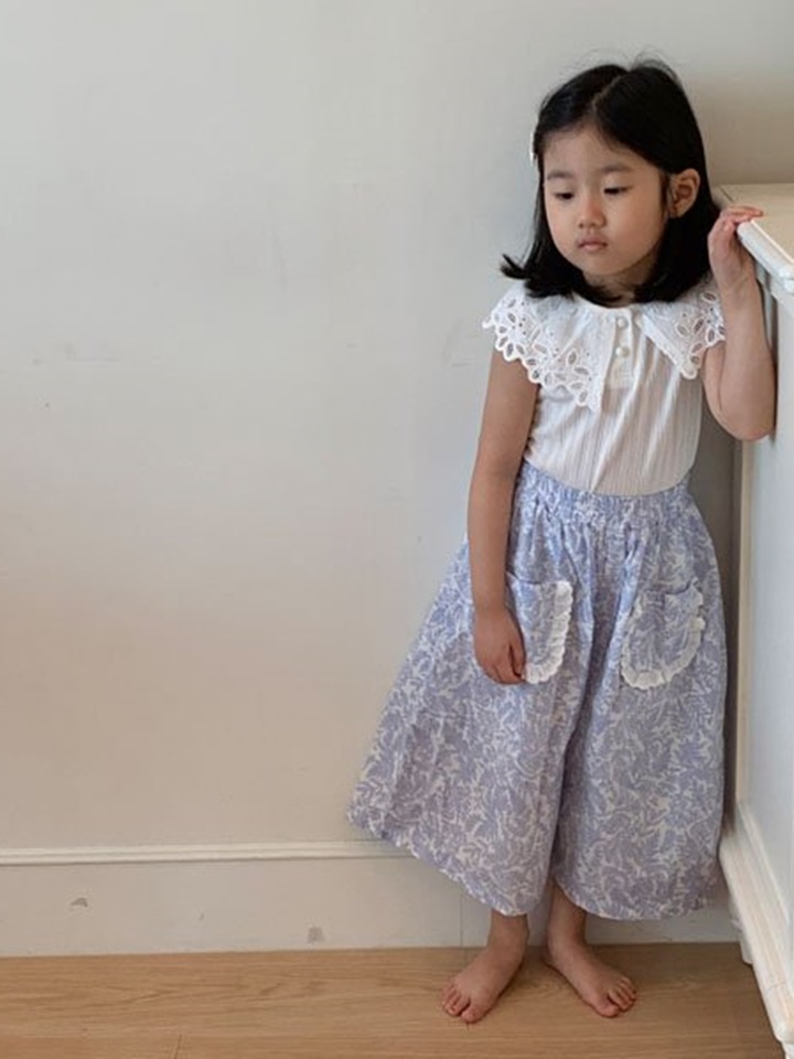 Flower Pocket Pants