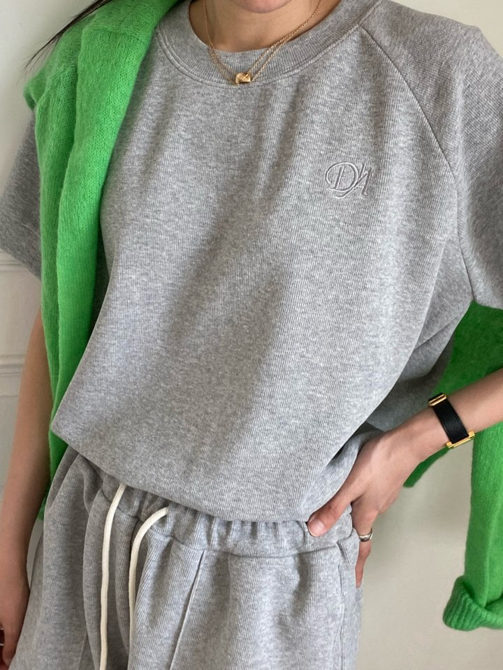 Diana - Korean Women Fashion - #momslook - Delly Half Sweatshirts - 11