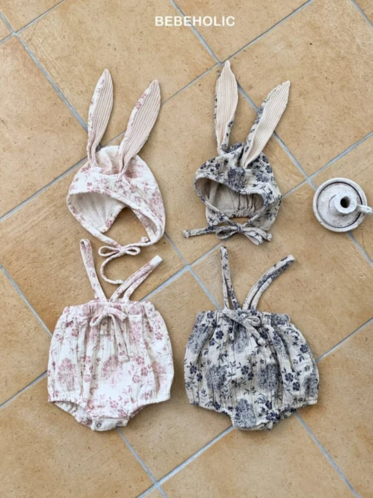 Rabbit Bonnet Bloomer Set