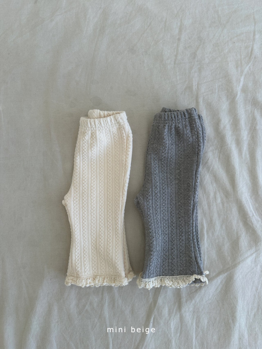 Lace Bootscut Leggings