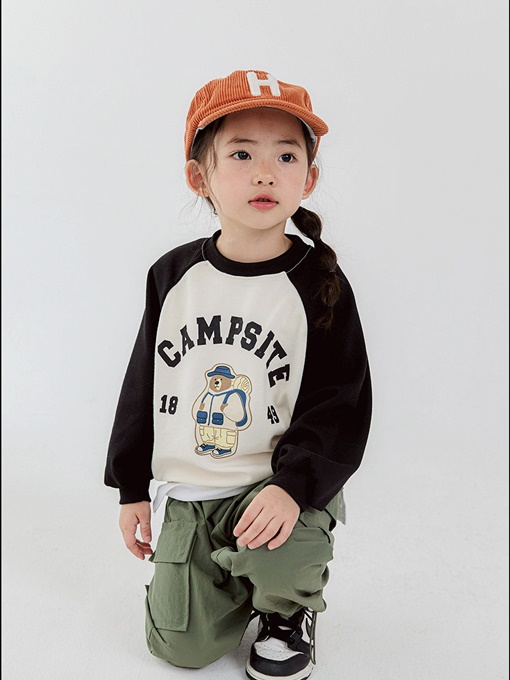 Bear Raglan Sweatshirts