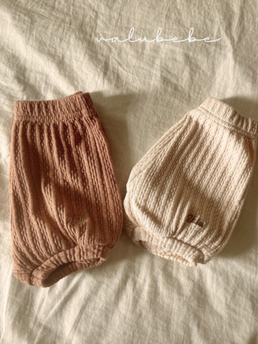 Eyelet Bloomer Eyelet Bloomer
