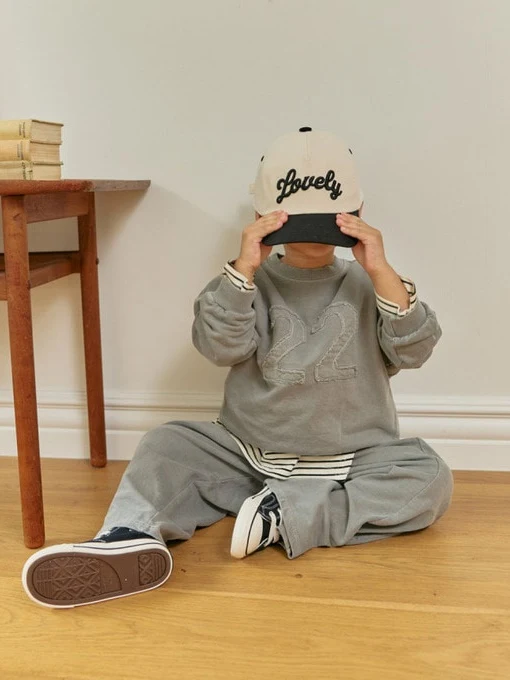 22 Dying Sweatshirts