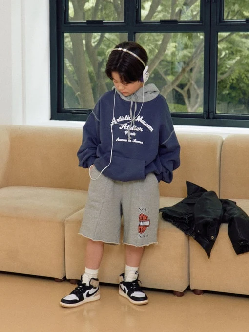 Hally Slit Half Pants