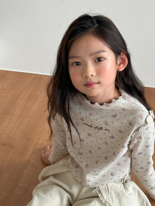 Sand Flower Wave Tee