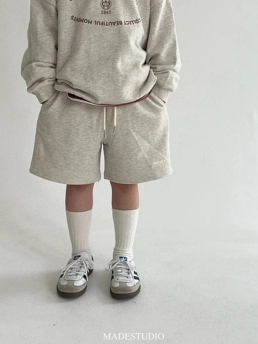 Jury Half Pants