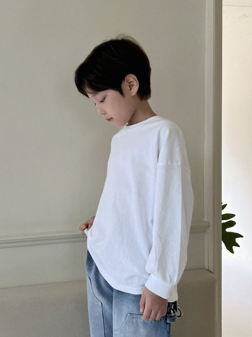 Overfit Long Sleeved Tee Overfit Long Sleeved Tee