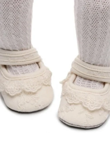 Lace Walking Slip-on