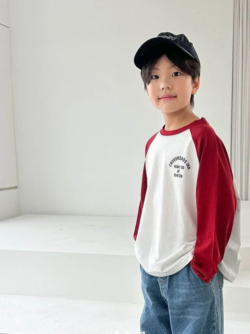 Cross Raglan Tee
