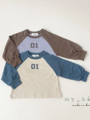 01 Raglan Tee