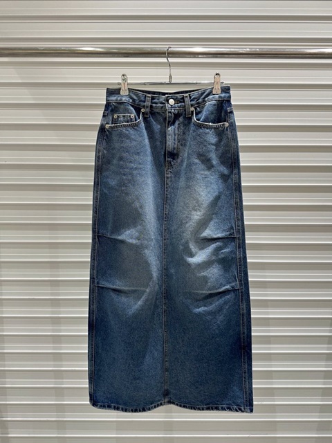 Two Tuck Skirt Two Tuck Skirt