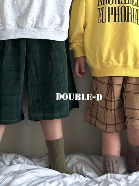 Bermuda Corduroy Pants
