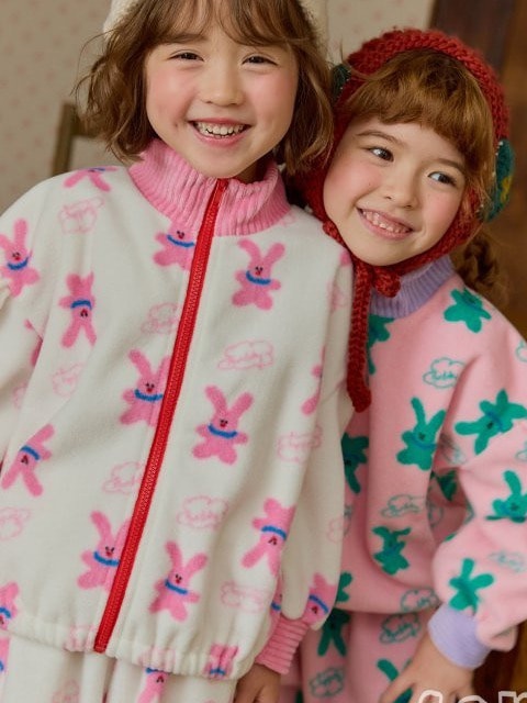 Rabbit Mockneck Zip-up Top Bottom Set Rabbit Mockneck Zip-up Top Bottom Set