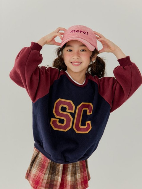 Tape Raglan Sweatshirt Tape Raglan Sweatshirt