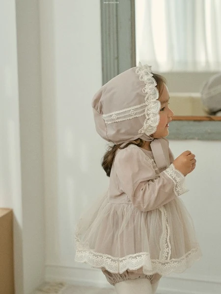 Tunia Cha Bonnet