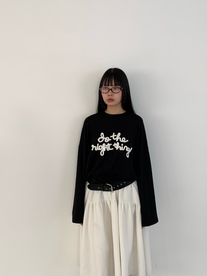 Bricklane - Korean Women Fashion - #womensfashion - Handle Embroidery Tee - 11