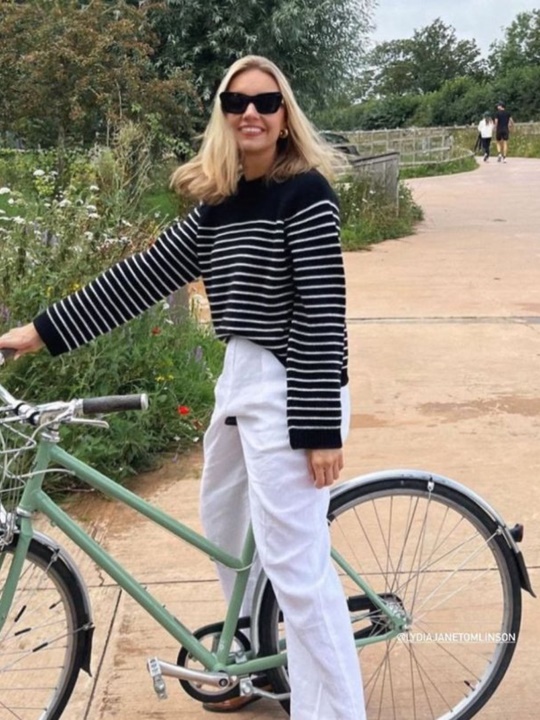 Beaute Stripe Knit Beaute Stripe Knit