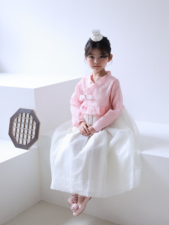 Lovely Girl Hanbok Lovely Girl Hanbok