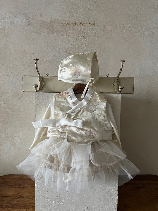 Silky Girl Hanbok Bonnet Set Silky Girl Hanbok Bonnet Set