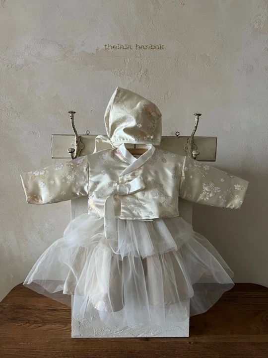 Kids Silky Girl Hanbok Bonnet Set Kids Silky Girl Hanbok Bonnet Set