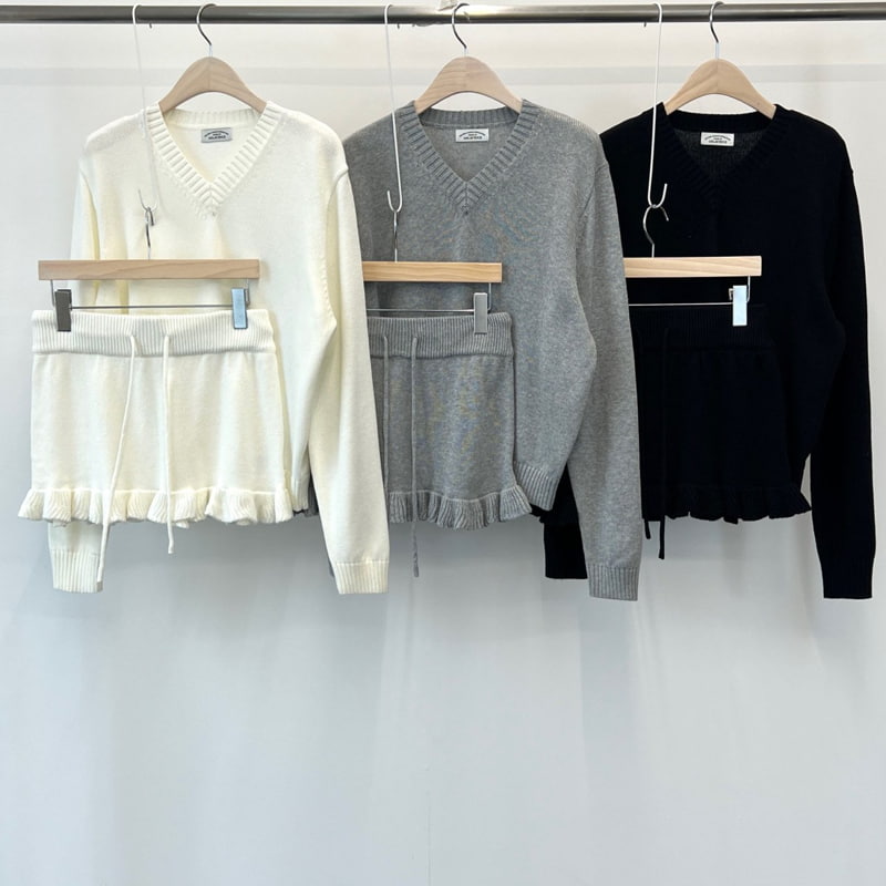 140 Avenue - Korean Women Fashion - #womensfashion - Cotton V Neck Knit Set - 4